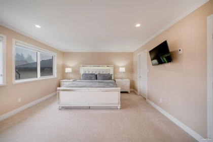 Basement Recreation Room Photo of 10320 Scotsdale Avenue, Richmond, BC