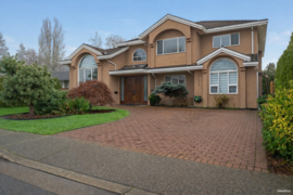 10320 Scotsdale Avenue, Richmond, BC