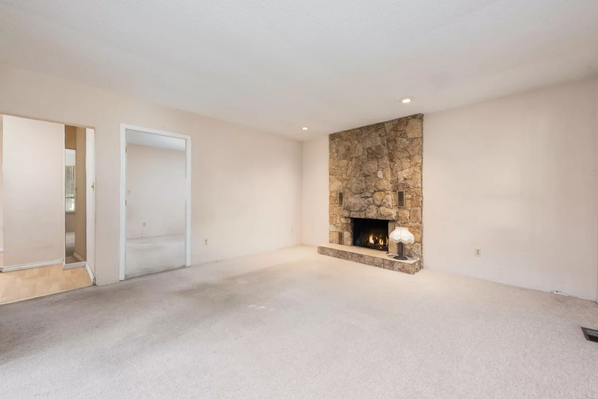 Guest Bathroom Photo of 10331 Finlayson Drive, Richmond, BC