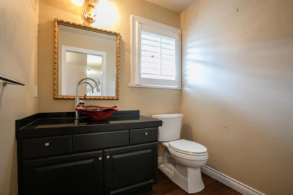 Powder Room Photo of 1223 Pacific Drive, Delta, BC