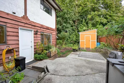 Mudroom Photo of 830 Ingersoll Avenue, Coquitlam, BC