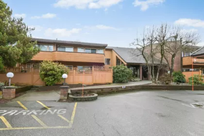 213 46210 Chilliwack Central Road, Chilliwack, BC, Chilliwack Proper South — 2 bed apartment/condo for sale