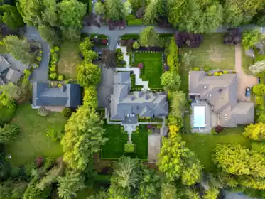13560 27 Avenue, Surrey, BC, Surrey — Single Family Residence for sale