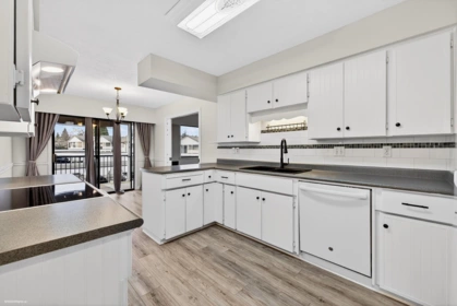 61 32959 George Ferguson Way, Abbotsford, BC, Abbotsford East — 2 bed townhouse for sale