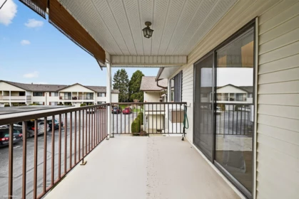 Mudroom Photo of 61 32959 George Ferguson Way, Abbotsford, BC