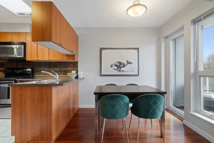 412 2891 E Hastings Street, Vancouver, BC, Vancouver — Apartment/Condo for sale