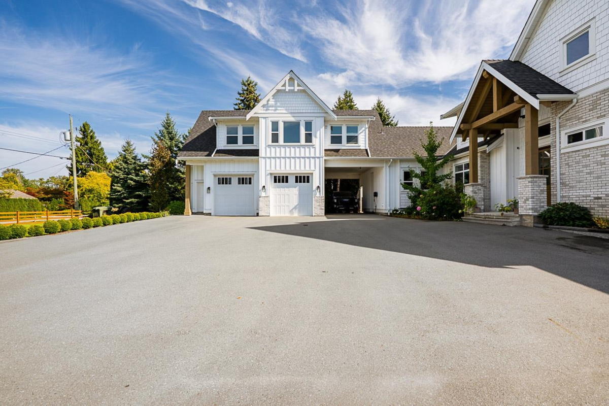 Garage Interior Photo of 1 23256 34a Avenue, Langley, BC