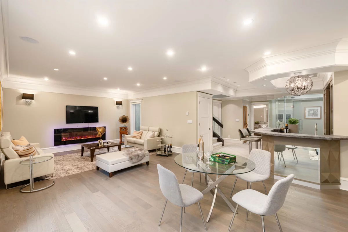 Front Yard Photo of 1461 W 47th Avenue, Vancouver, BC