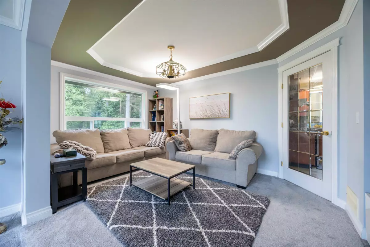 Breakfast Nook Photo of 13046 250 Street, Maple Ridge, BC