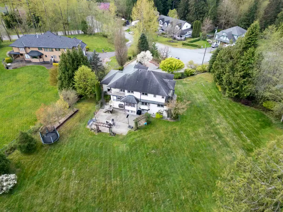 Fitness Center Photo Near 13046 250 Street, Maple Ridge, BC