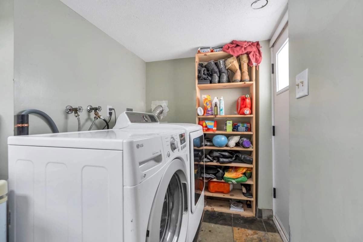 Backyard Photo of 125 N Gilmore Avenue, Burnaby, BC