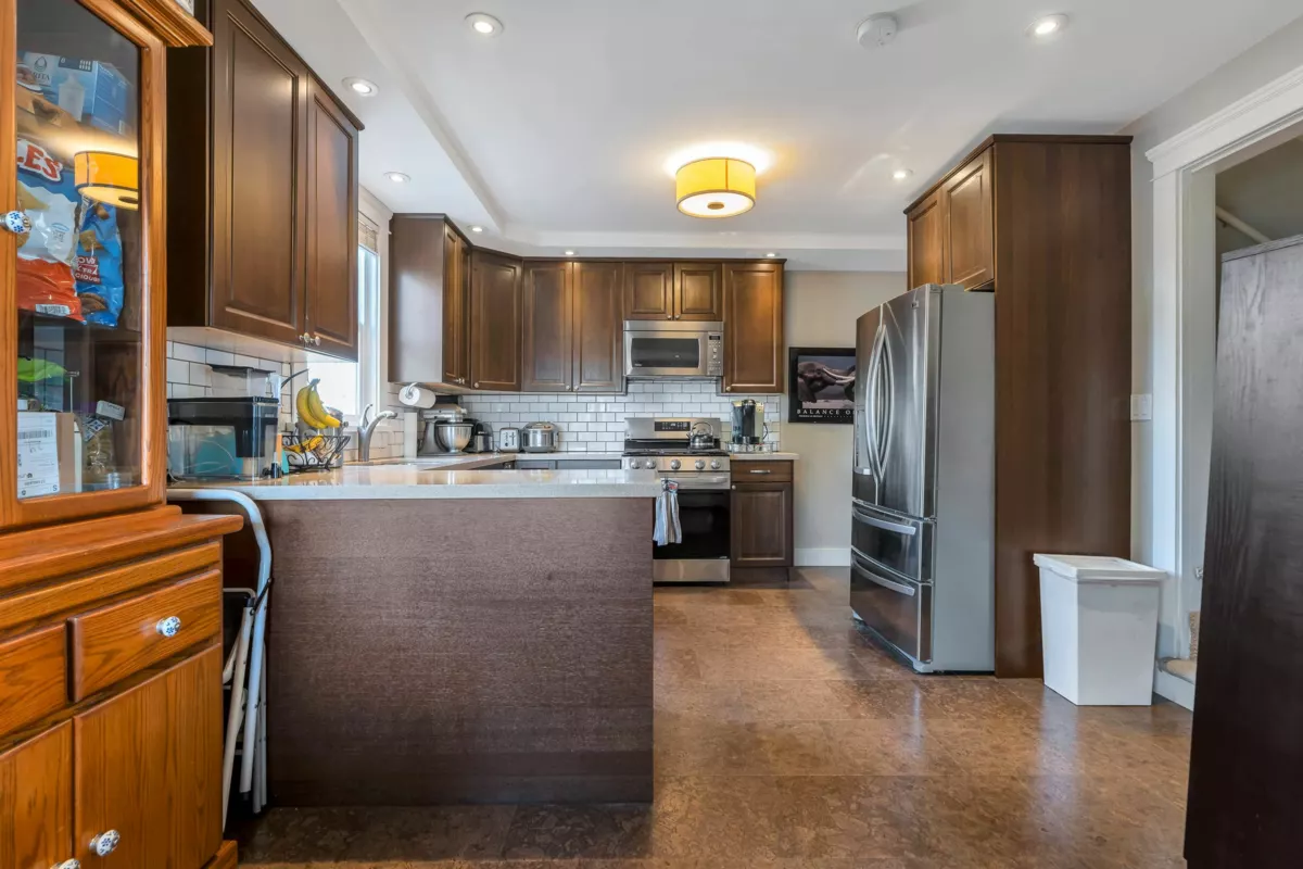 Bedroom 2 Photo of 125 N Gilmore Avenue, Burnaby, BC