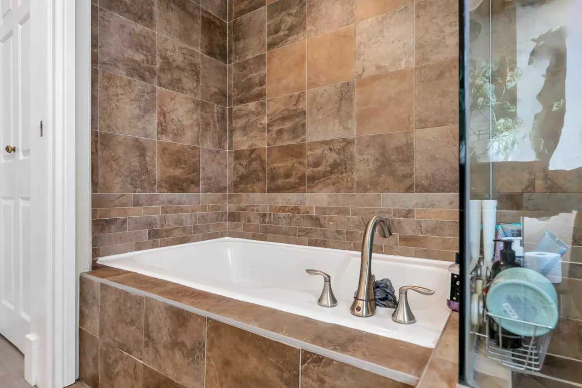 Laundry Room Photo of 125 N Gilmore Avenue, Burnaby, BC