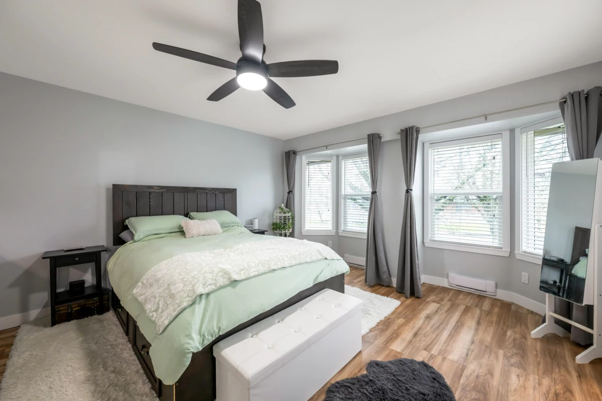 Basement Recreation Room Photo of 15 9045 Walnut Grove Drive, Langley, BC
