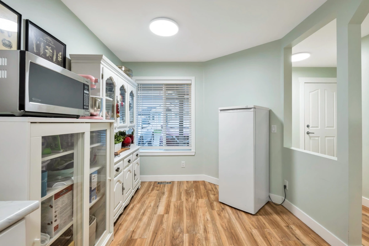 Bedroom 3 Photo of 15 9045 Walnut Grove Drive, Langley, BC