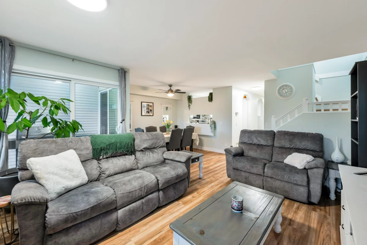 Dining Area Photo of 15 9045 Walnut Grove Drive, Langley, BC