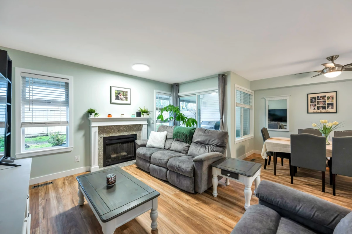 Family Room Photo of 15 9045 Walnut Grove Drive, Langley, BC