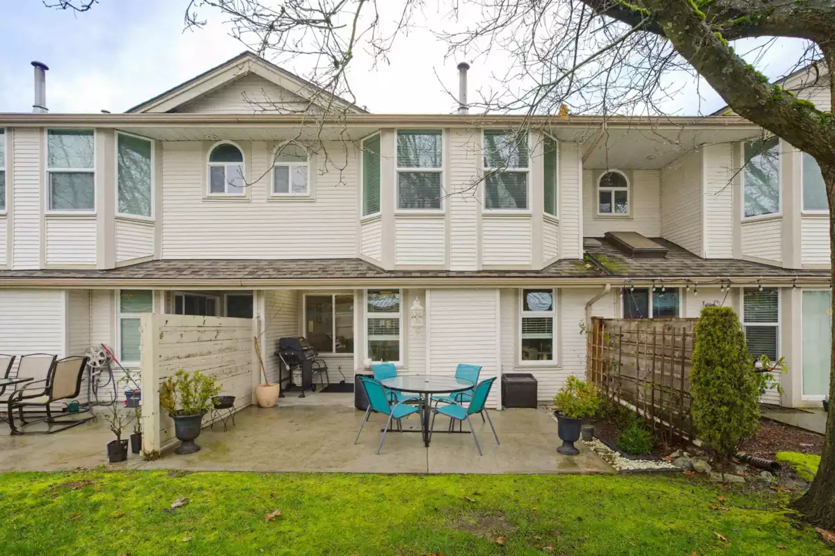 Hot Tub / Spa Photo of 15 9045 Walnut Grove Drive, Langley, BC