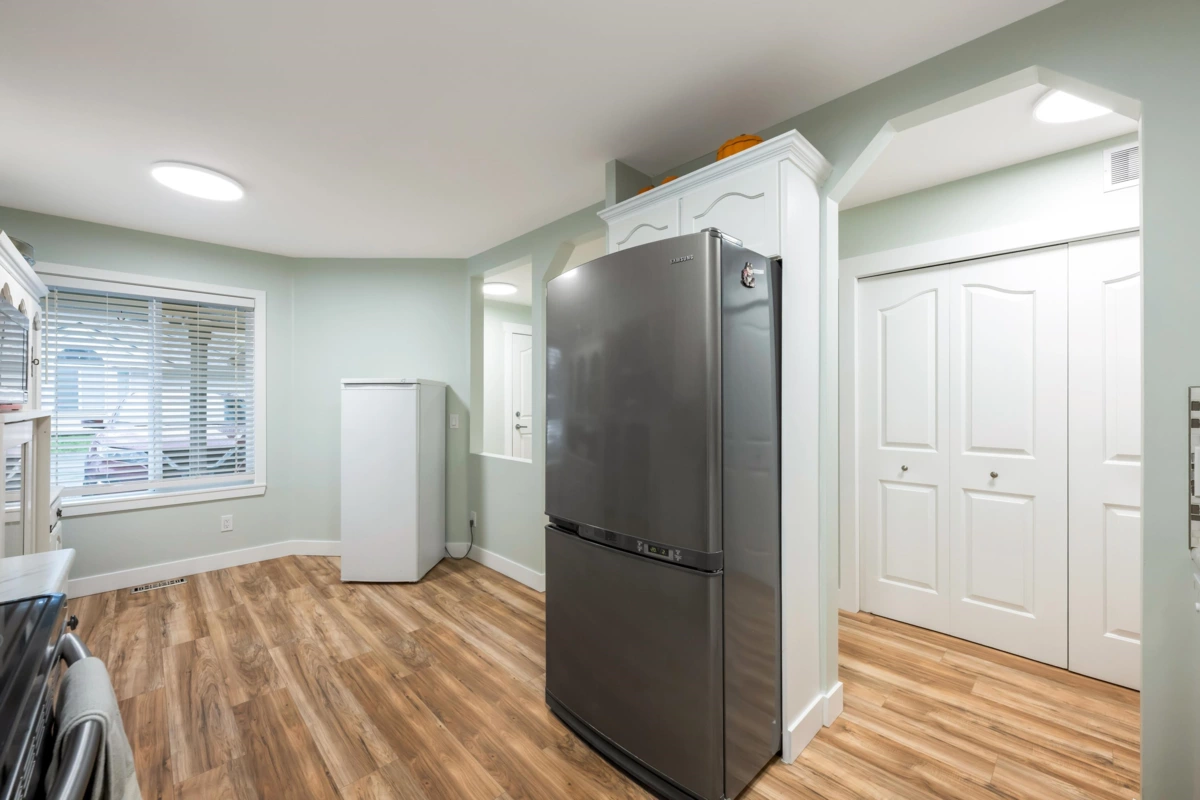 Primary Bathroom Photo of 15 9045 Walnut Grove Drive, Langley, BC