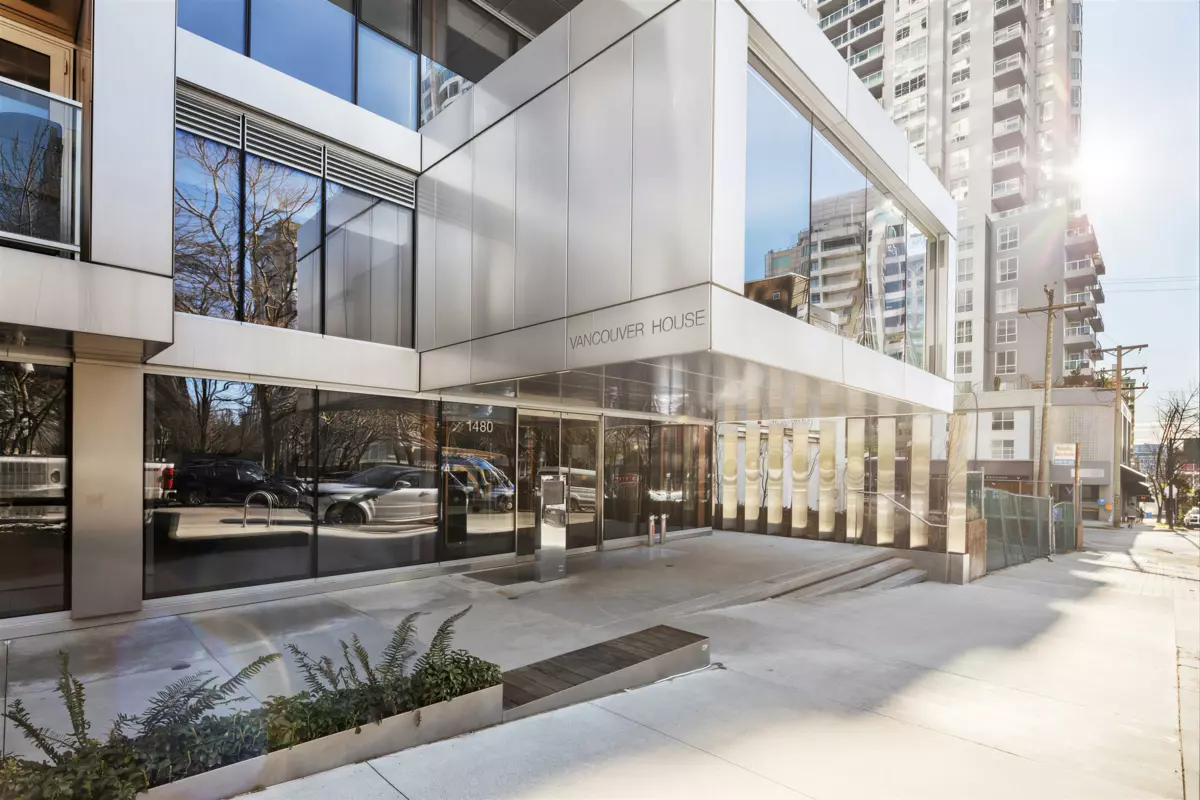 Exterior Rear Photo of 1001 1480 Howe Street, Vancouver, BC