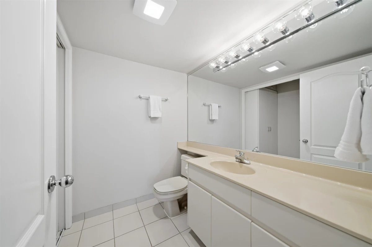 Guest Bathroom Photo of 1703 71 Jamieson Court, New Westminster, BC