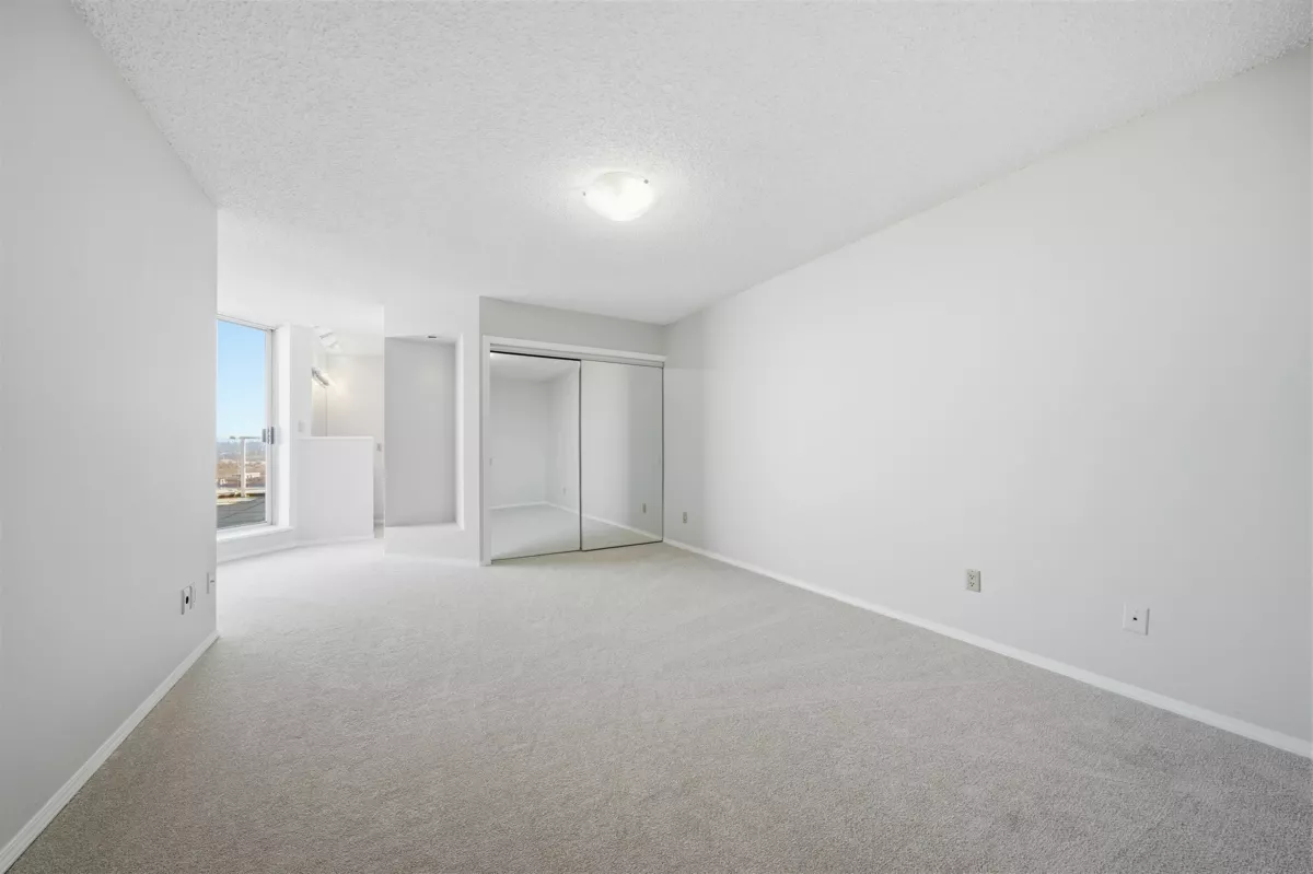 Laundry Room Photo of 1703 71 Jamieson Court, New Westminster, BC