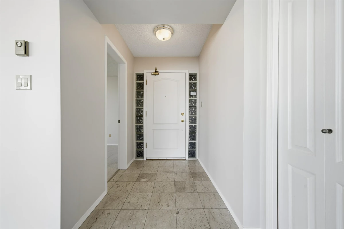 Office / Den Photo of 1703 71 Jamieson Court, New Westminster, BC