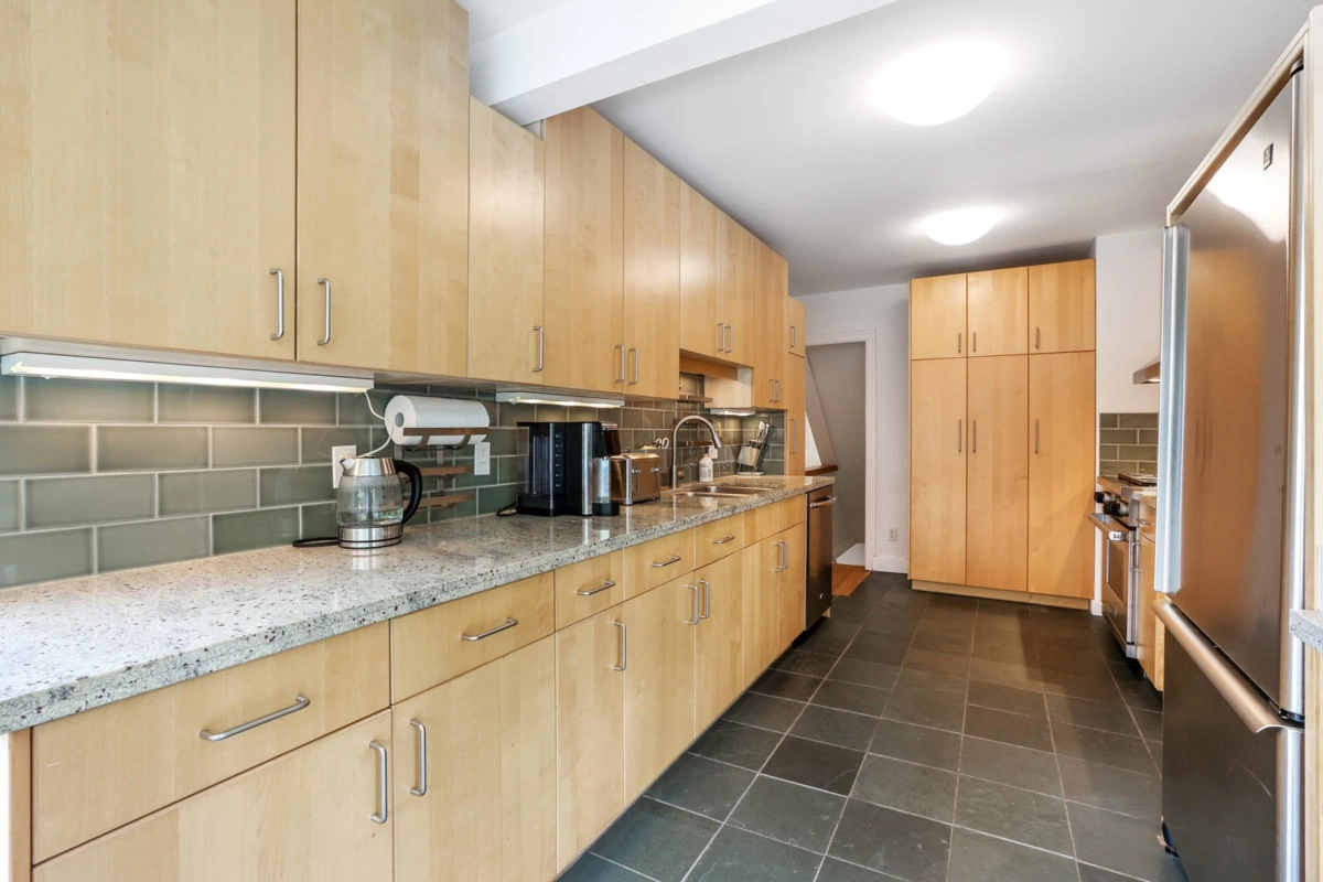 Breakfast Nook Photo of 3962 W 22nd Avenue, Vancouver, BC