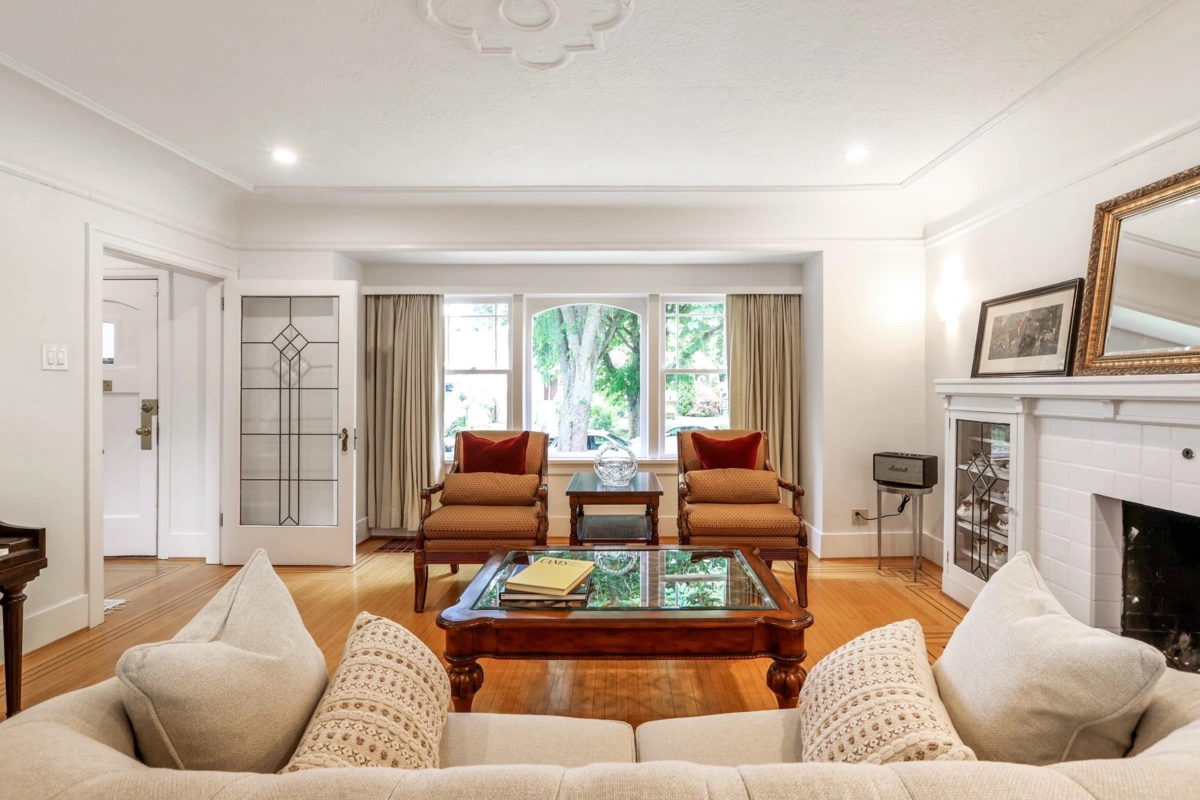 Dining Area Photo of 3962 W 22nd Avenue, Vancouver, BC