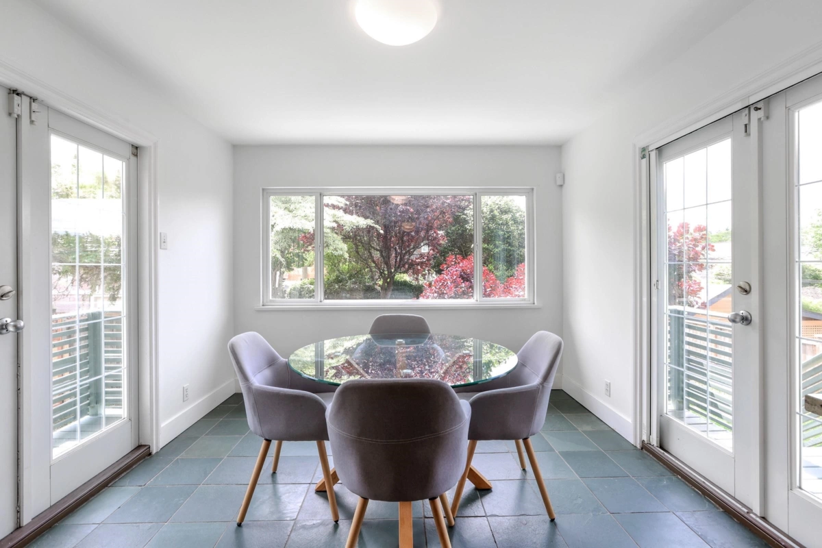 Kitchen Island Photo of 3962 W 22nd Avenue, Vancouver, BC