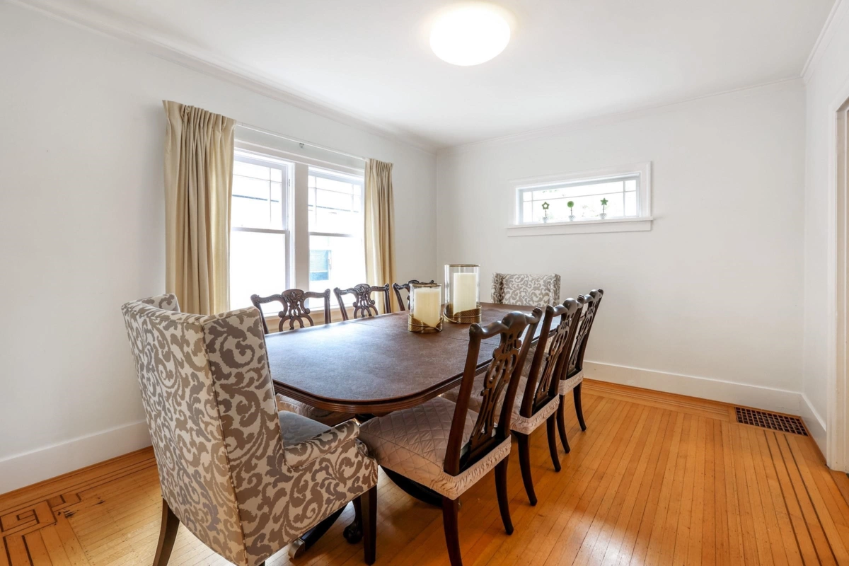 Kitchen Photo of 3962 W 22nd Avenue, Vancouver, BC