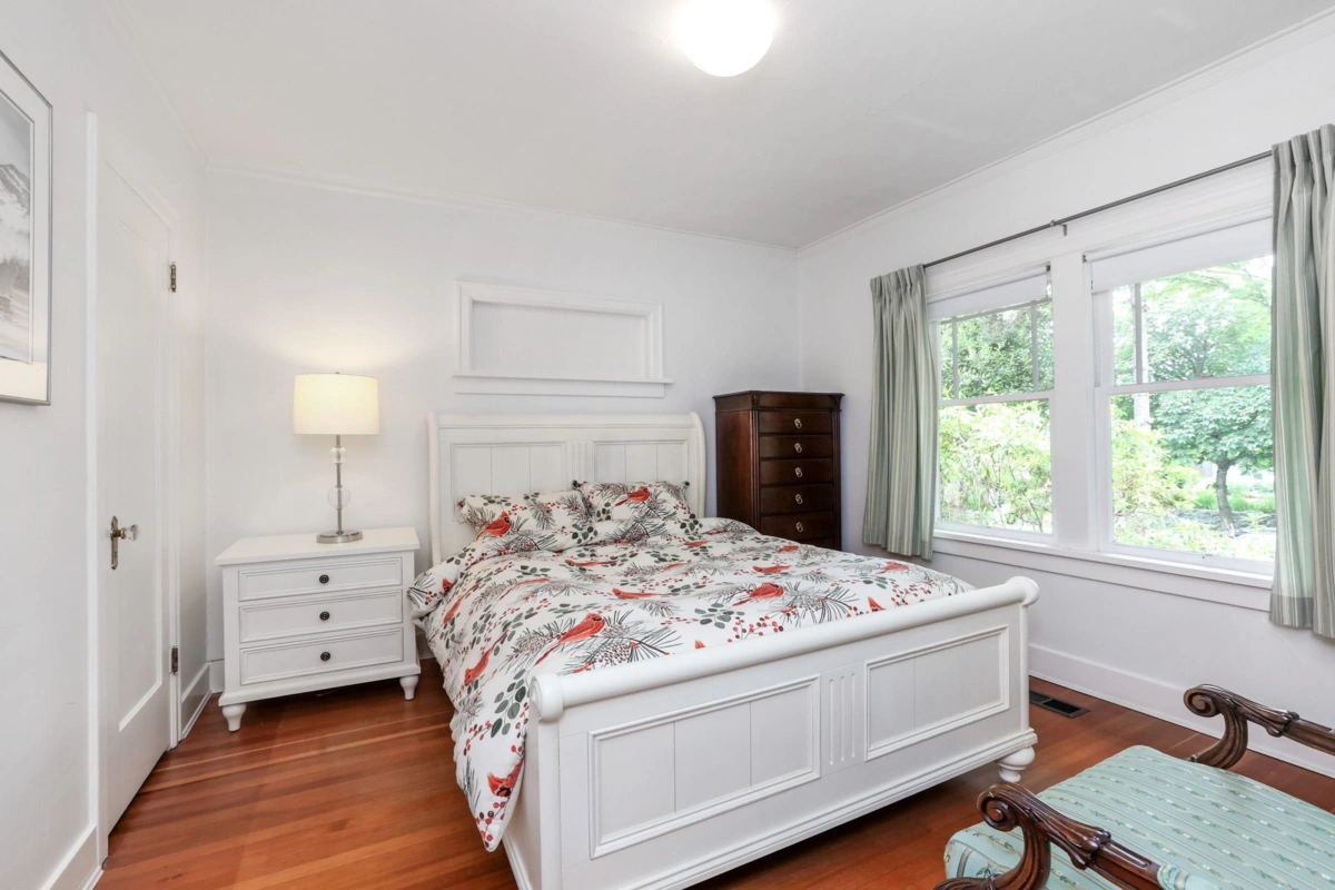 Powder Room Photo of 3962 W 22nd Avenue, Vancouver, BC