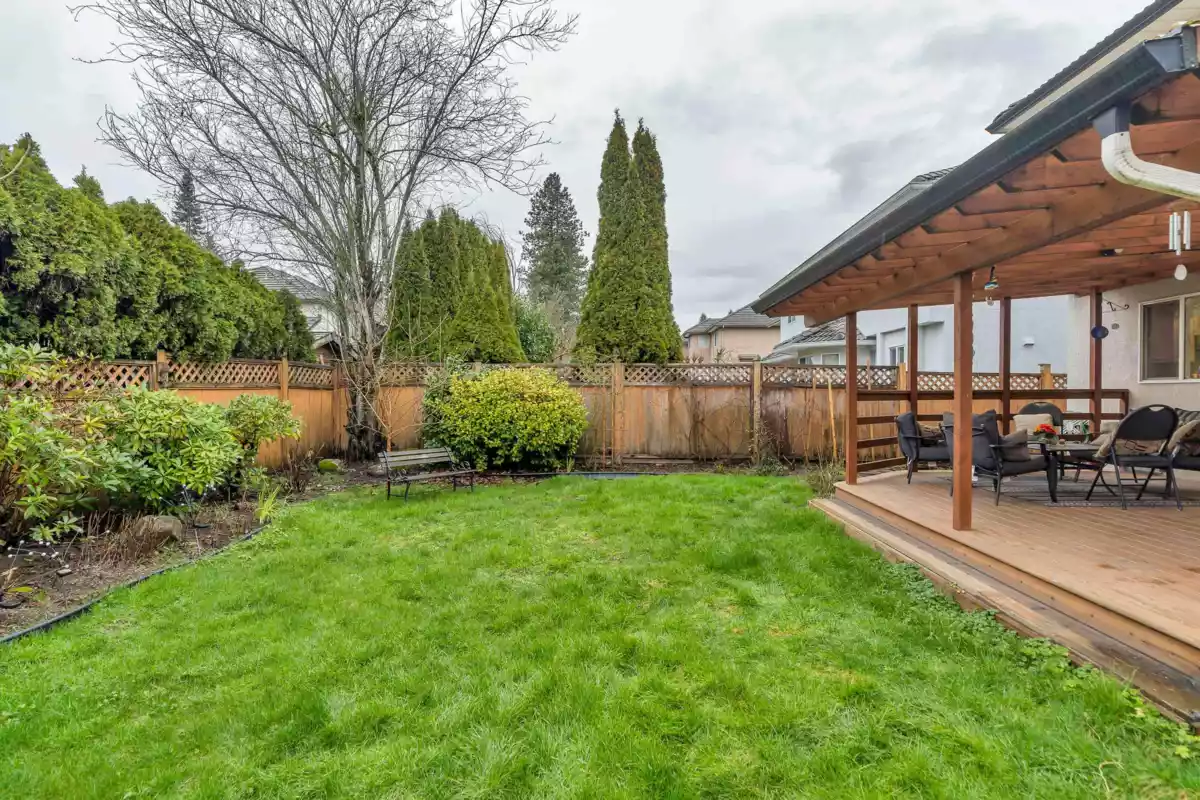Garden / Landscaping Photo of 11071 160a Street, Surrey, BC