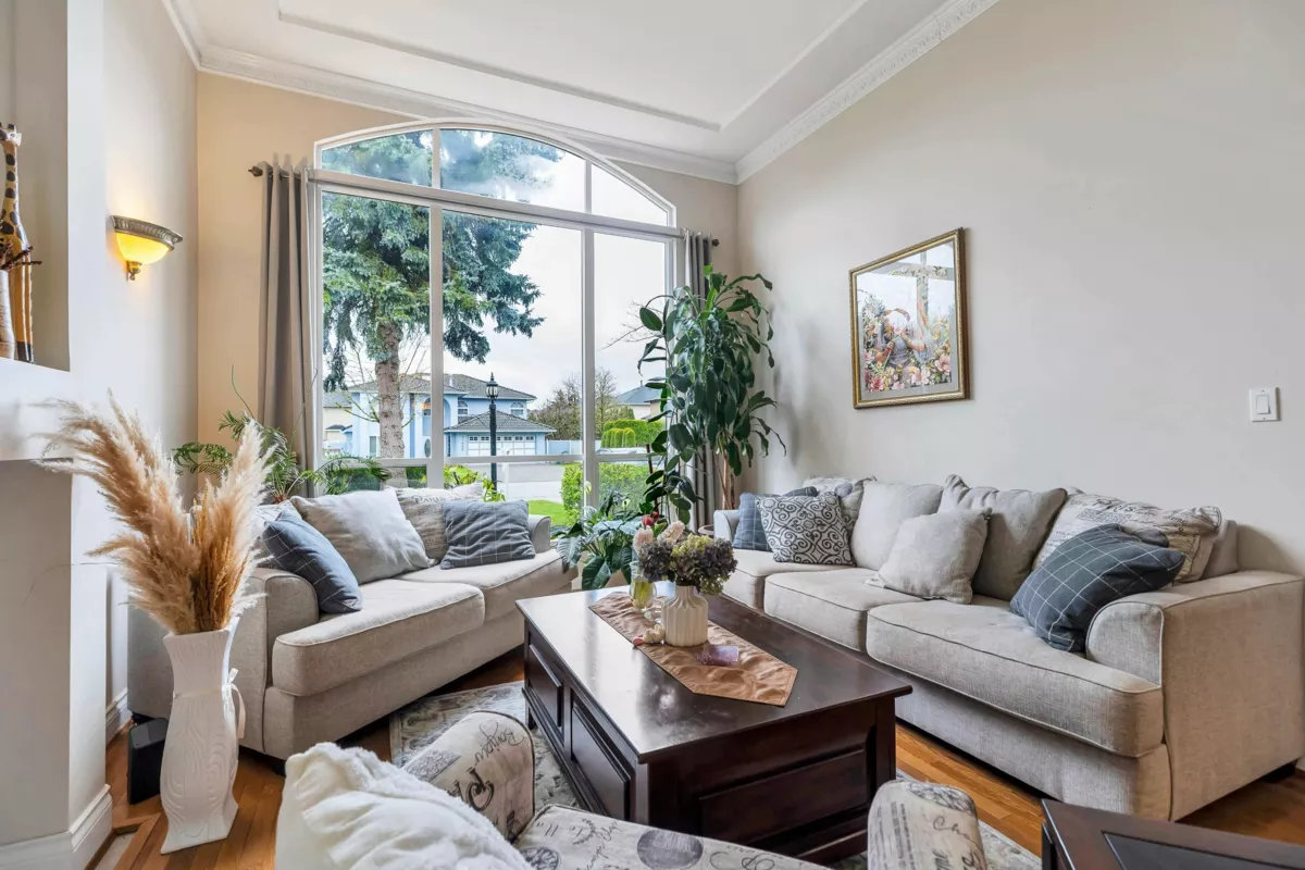 Kitchen Photo of 11071 160a Street, Surrey, BC