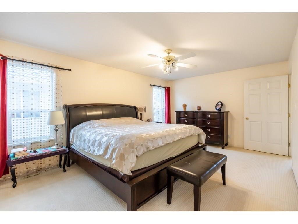 Laundry Room Photo of 11071 160a Street, Surrey, BC