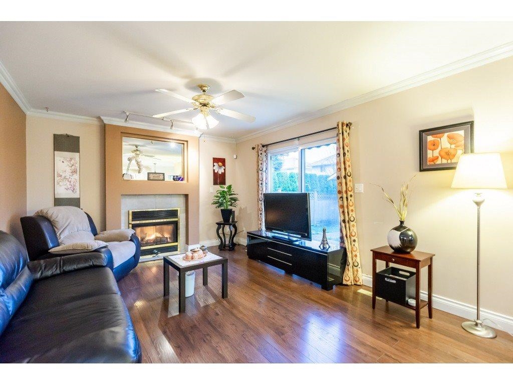 Powder Room Photo of 11071 160a Street, Surrey, BC