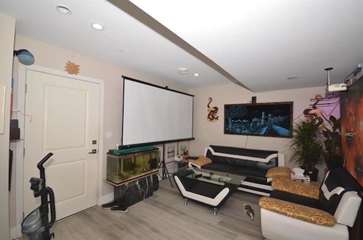 Walk-In Closet Photo of 45594 Meadowbrook Drive, Chilliwack, BC