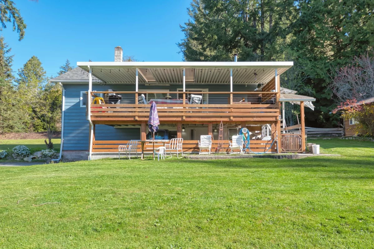 Exterior Rear Photo of 1106 A & B Gladwin Trail Road, Roberts Creek, BC