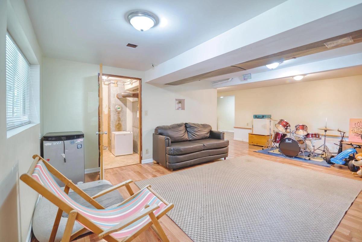 Outdoor Patio Photo of 1106 A & B Gladwin Trail Road, Roberts Creek, BC