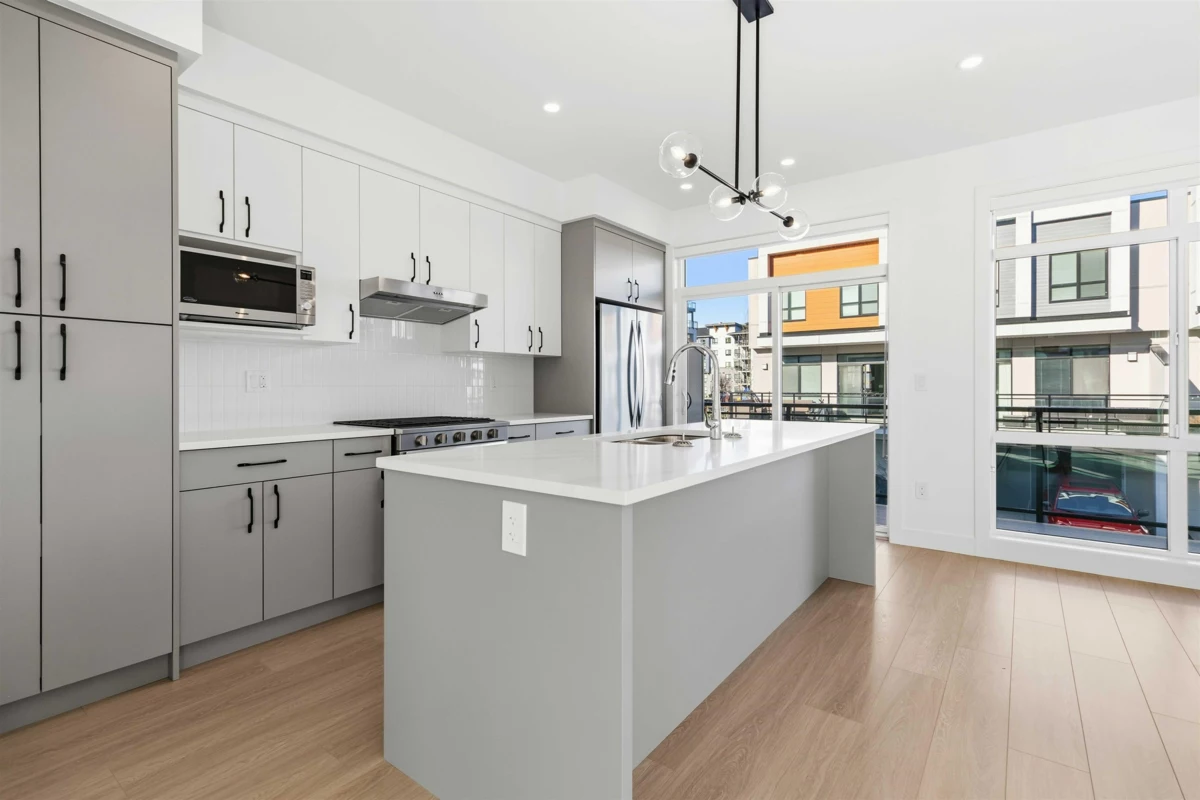 Bedroom 3 Photo of 215 46150 Thomas Road, Chilliwack, BC