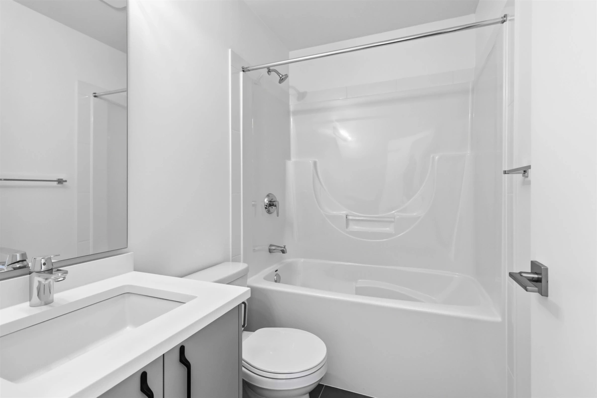 Entry Foyer Photo of 215 46150 Thomas Road, Chilliwack, BC