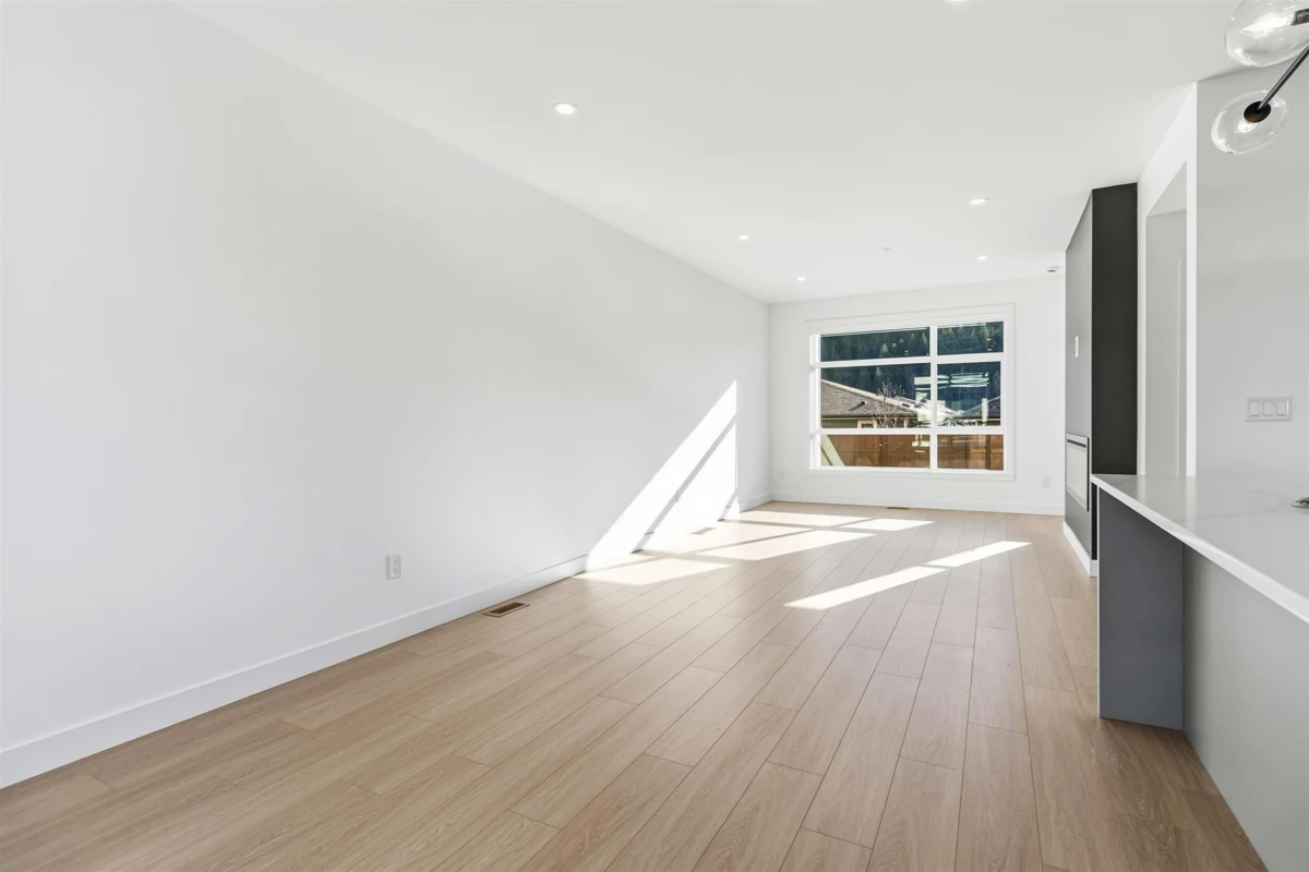 Primary Bathroom Photo of 215 46150 Thomas Road, Chilliwack, BC