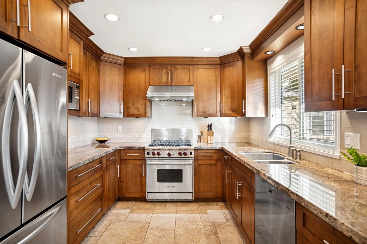 Kitchen Island Photo of 6436 Wade Road, Delta, BC