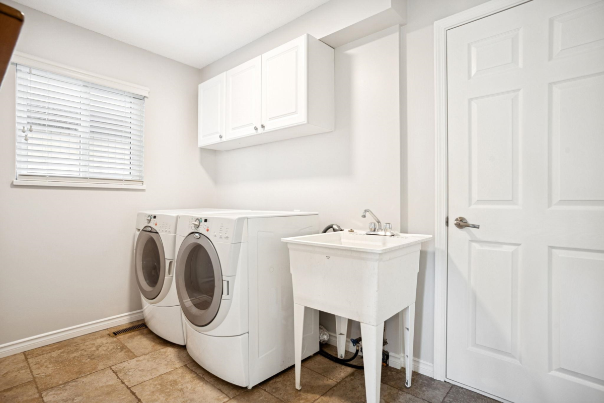Powder Room Photo of 6436 Wade Road, Delta, BC