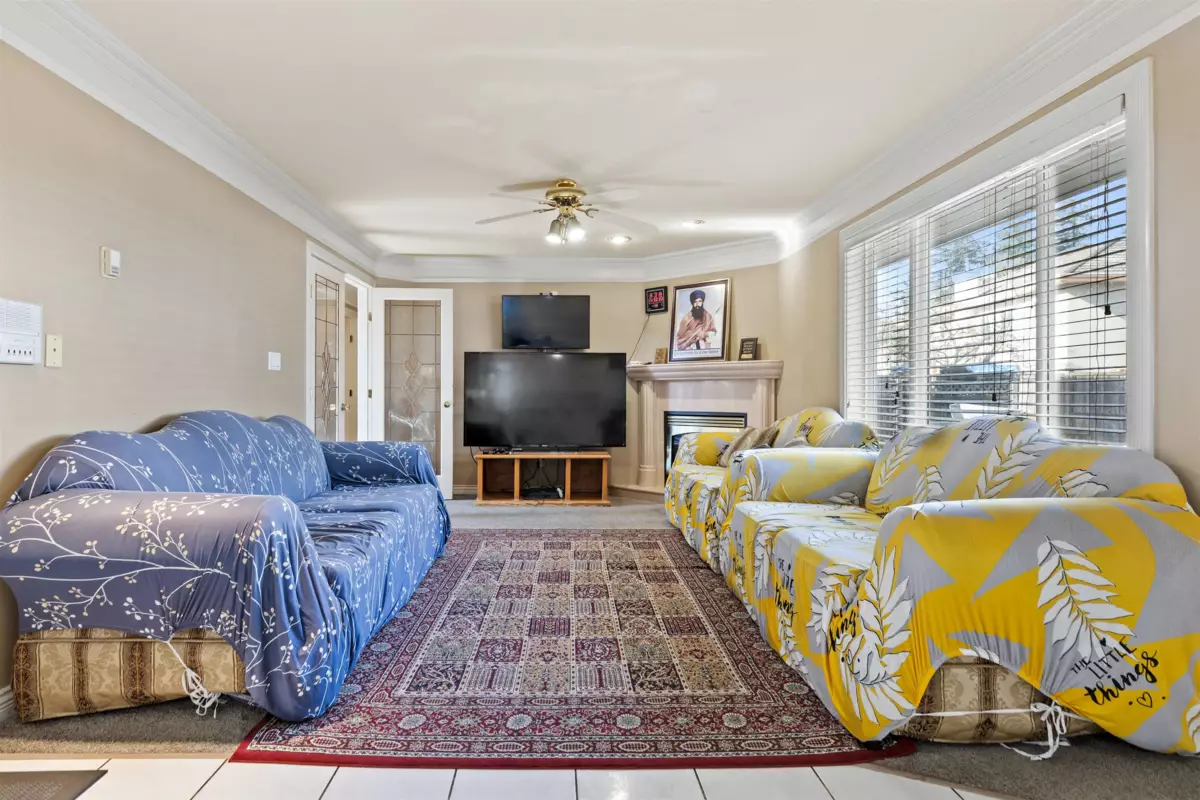 Primary Bedroom Photo of 12865 63a Avenue, Surrey, BC