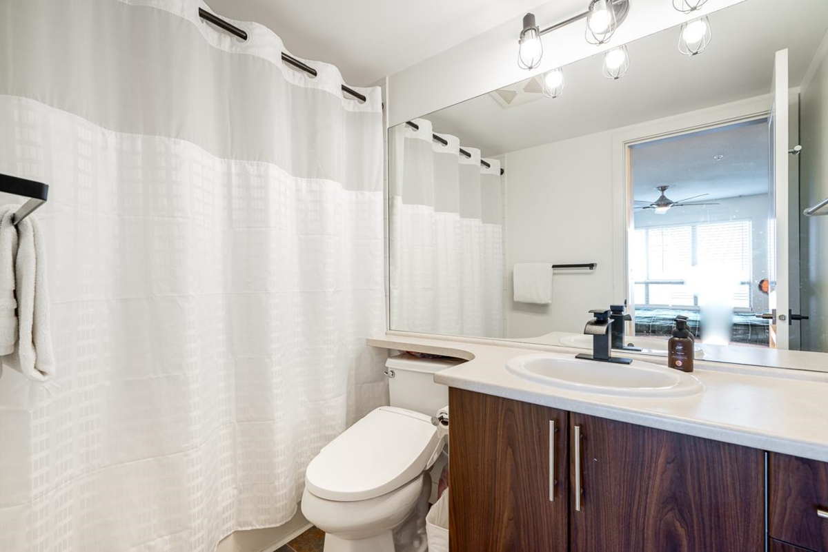 Office / Den Photo of E104 8929 202 Street, Langley, BC