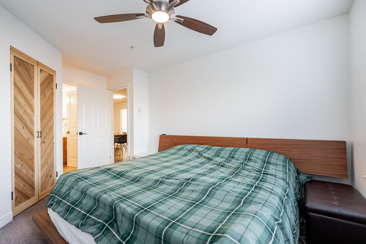 Powder Room Photo of E104 8929 202 Street, Langley, BC