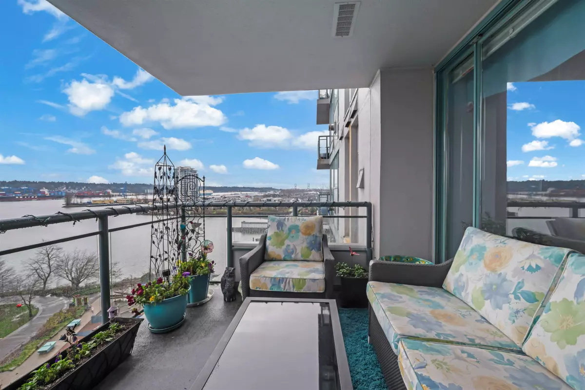 Hallway Photo of 1101 8 Laguna Court, New Westminster, BC