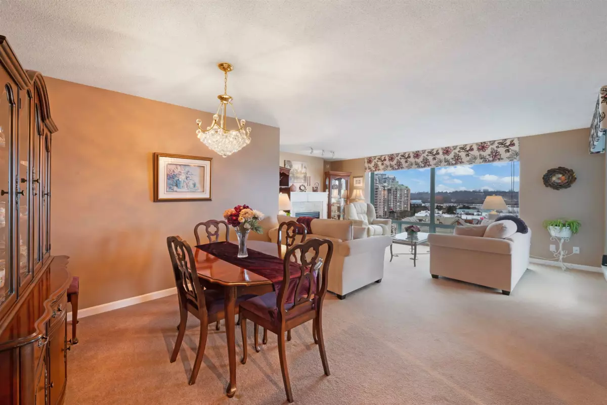Kitchen Photo of 1101 8 Laguna Court, New Westminster, BC