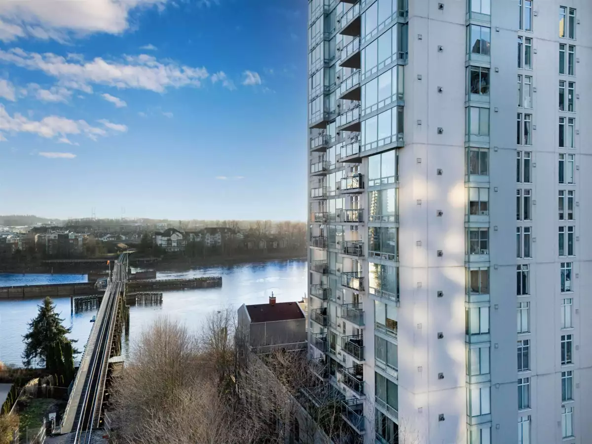 Outdoor Kitchen Photo of 1101 8 Laguna Court, New Westminster, BC